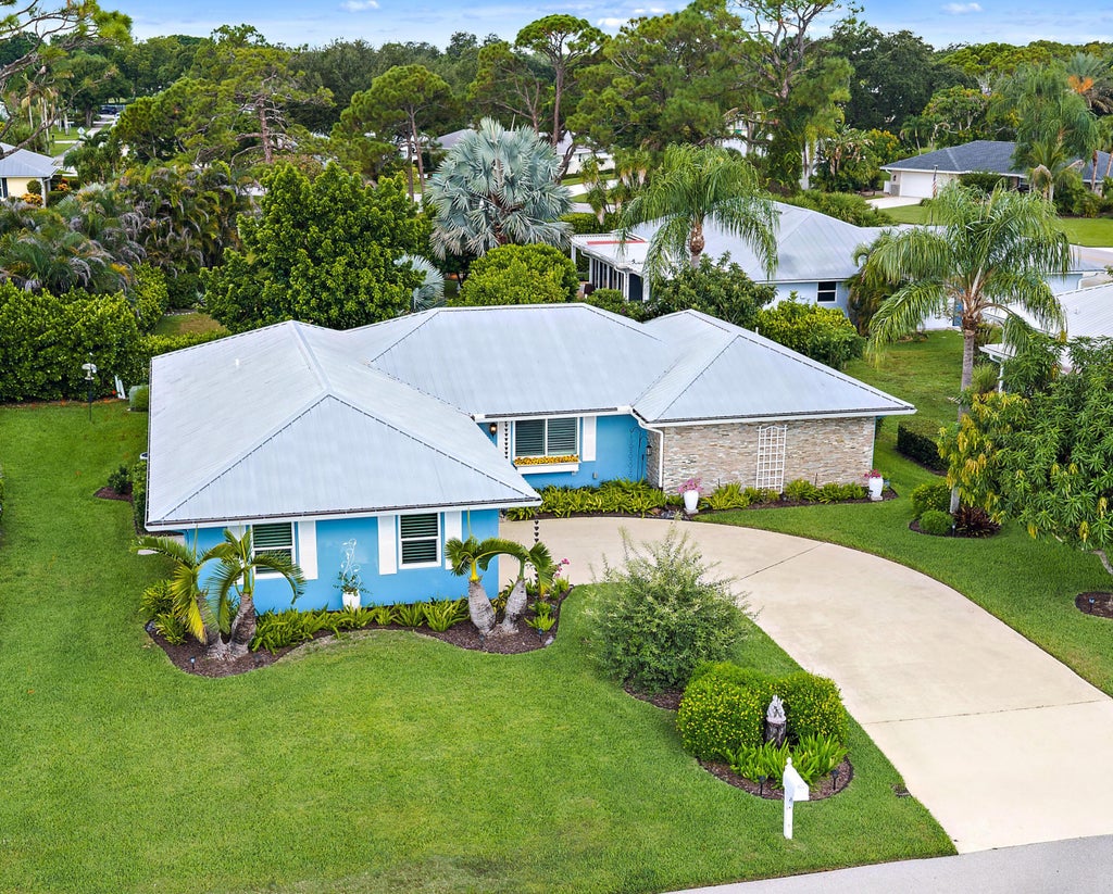 Photo of 18334 SE Tee Lane, Tequesta, FL 33469 (MLS # B26068882)