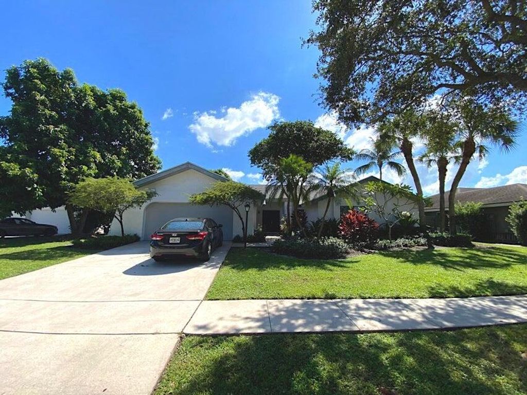 Photo of 3048 NW 27th Terrace, Boca Raton, FL 33434 (MLS # B26012510)