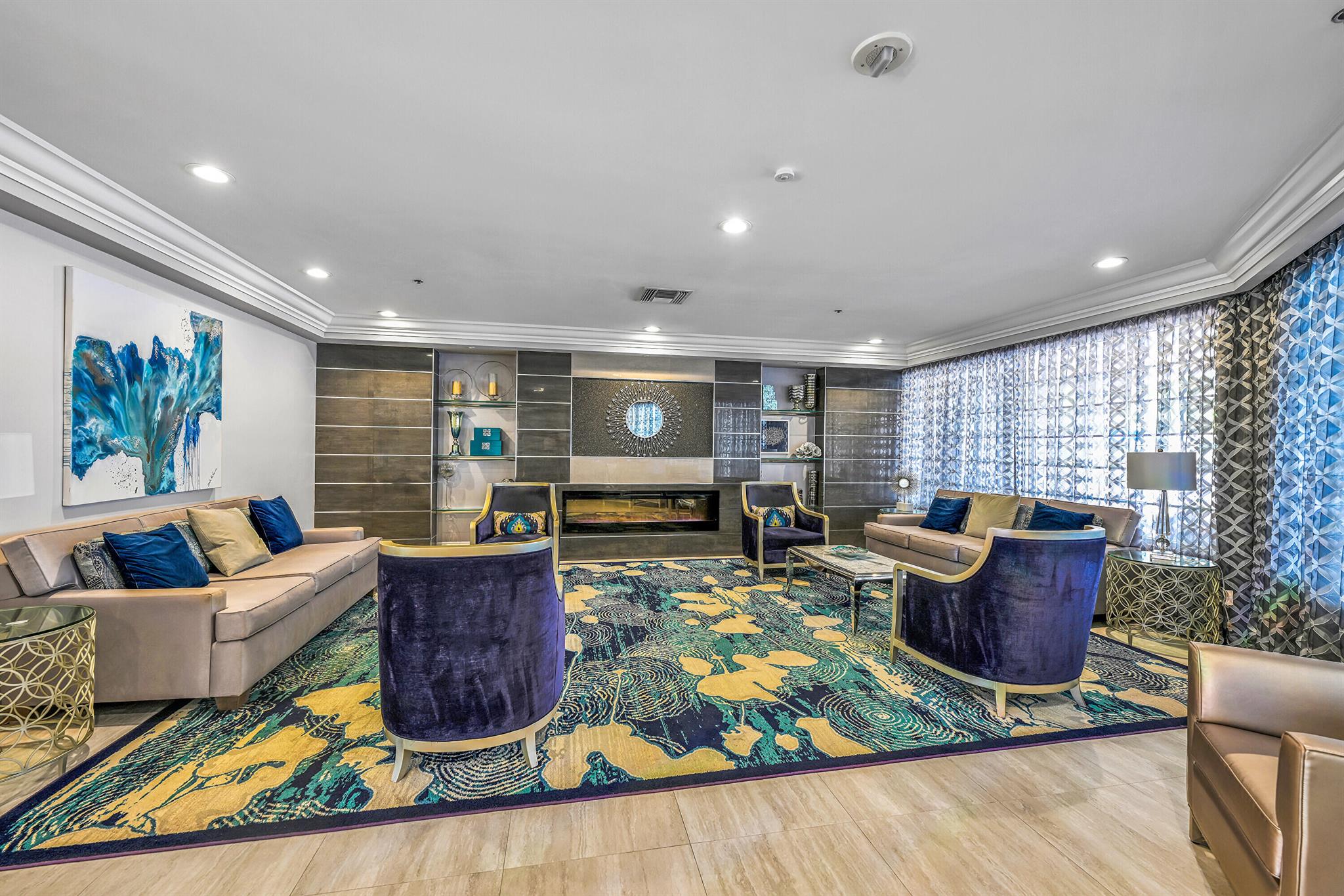 Platina/ Alexandra Villag - Residential