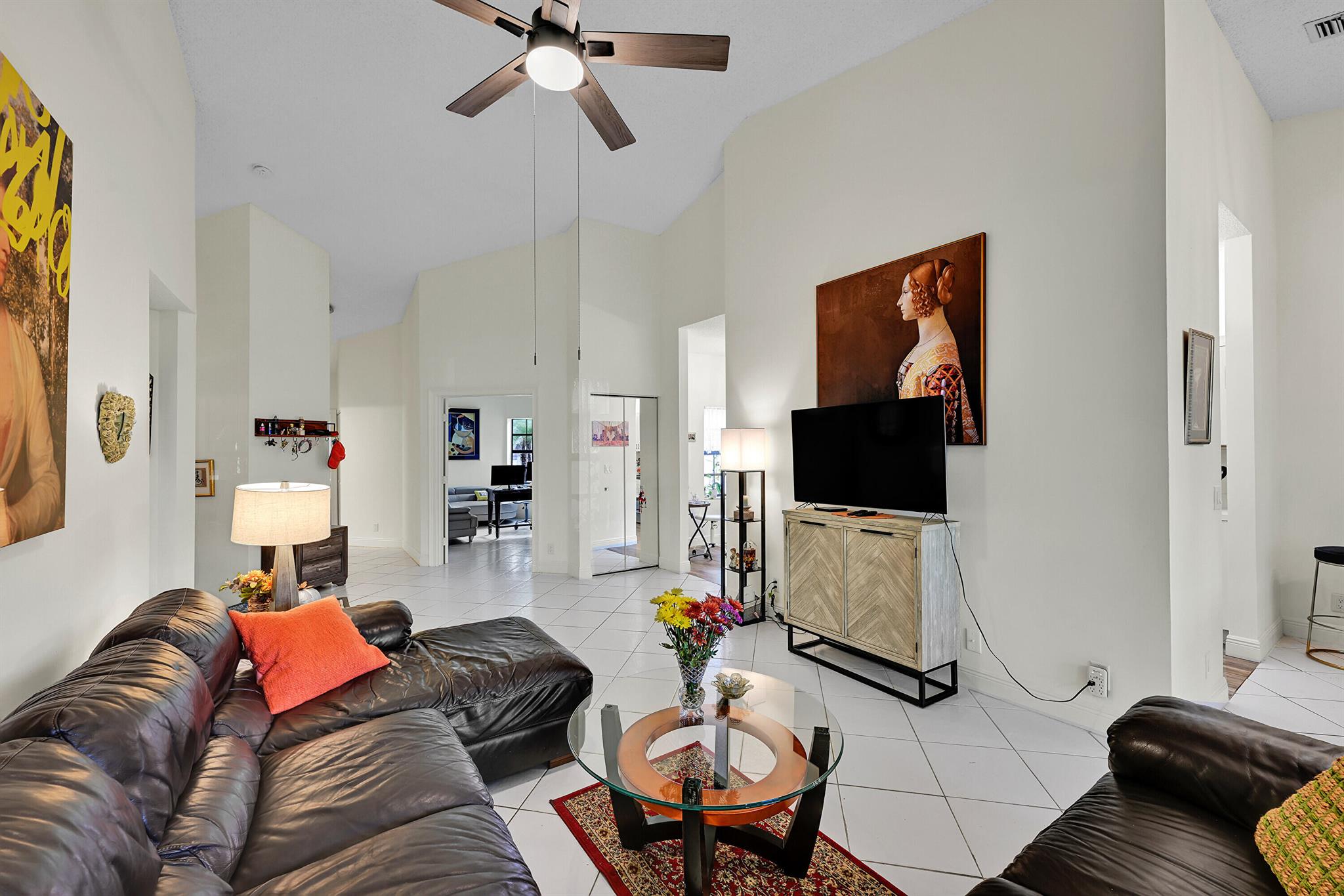 Platina/ Alexandra Villag - Residential