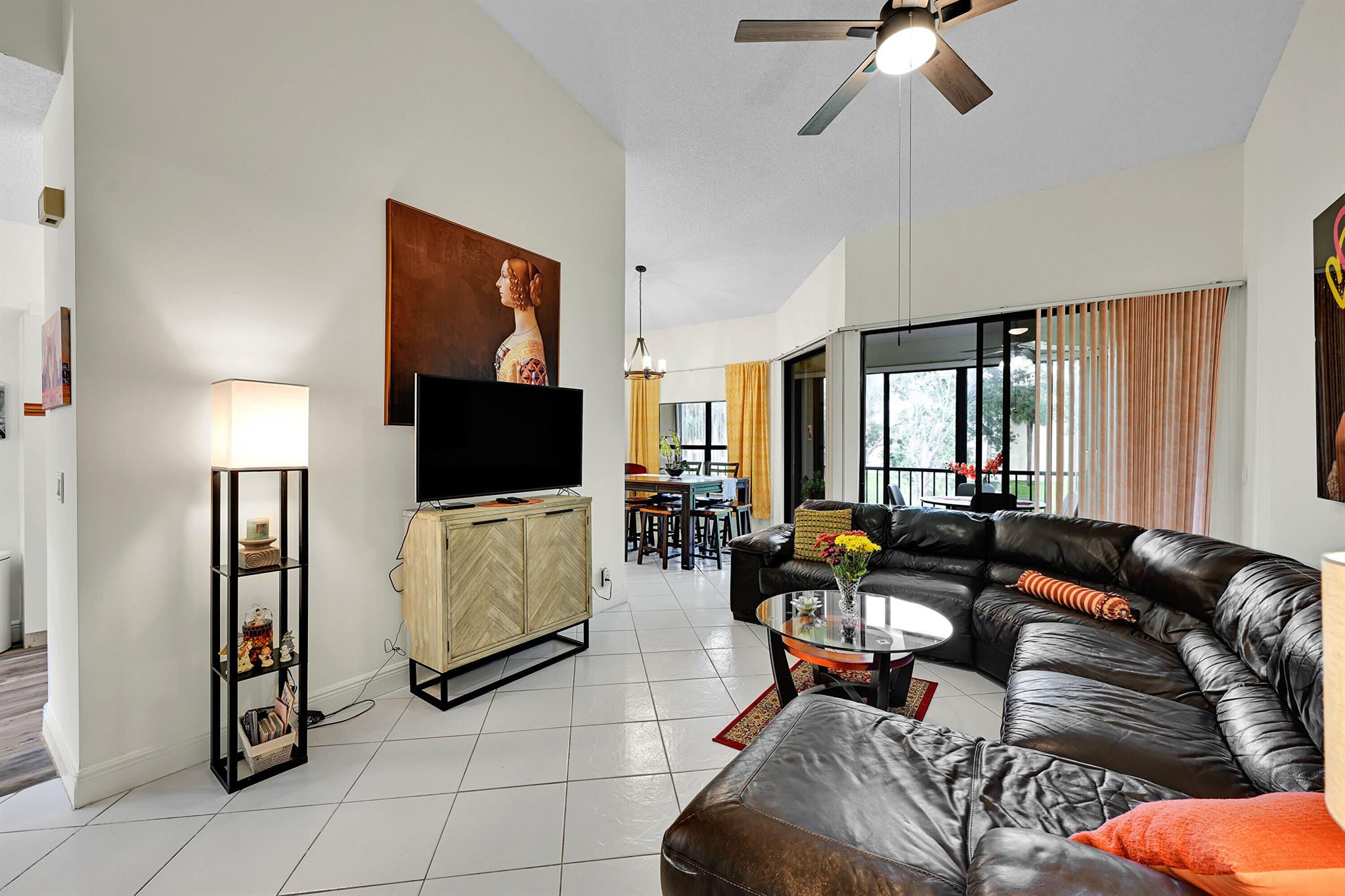 Platina/ Alexandra Villag - Residential