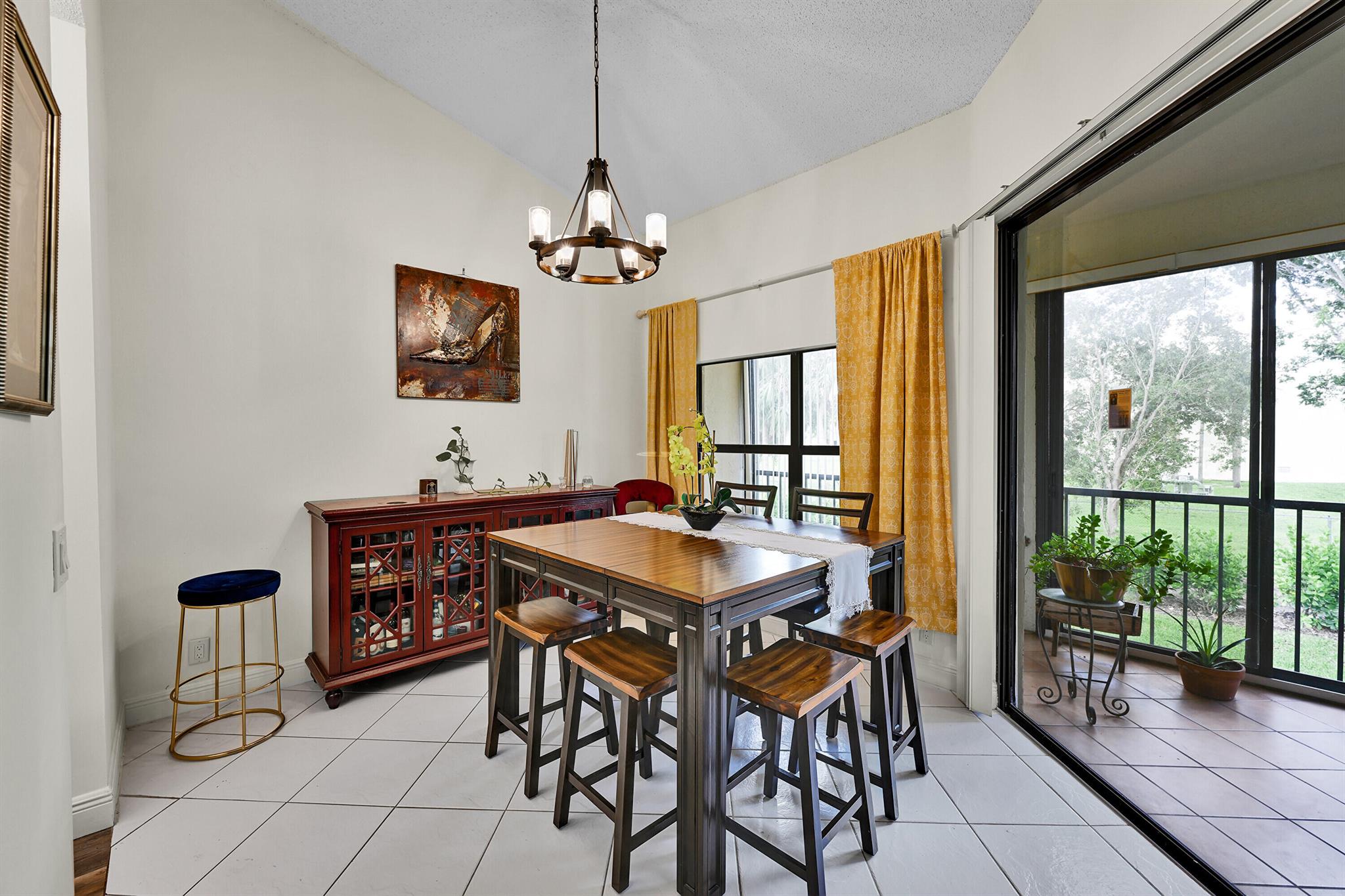 Platina/ Alexandra Villag - Residential