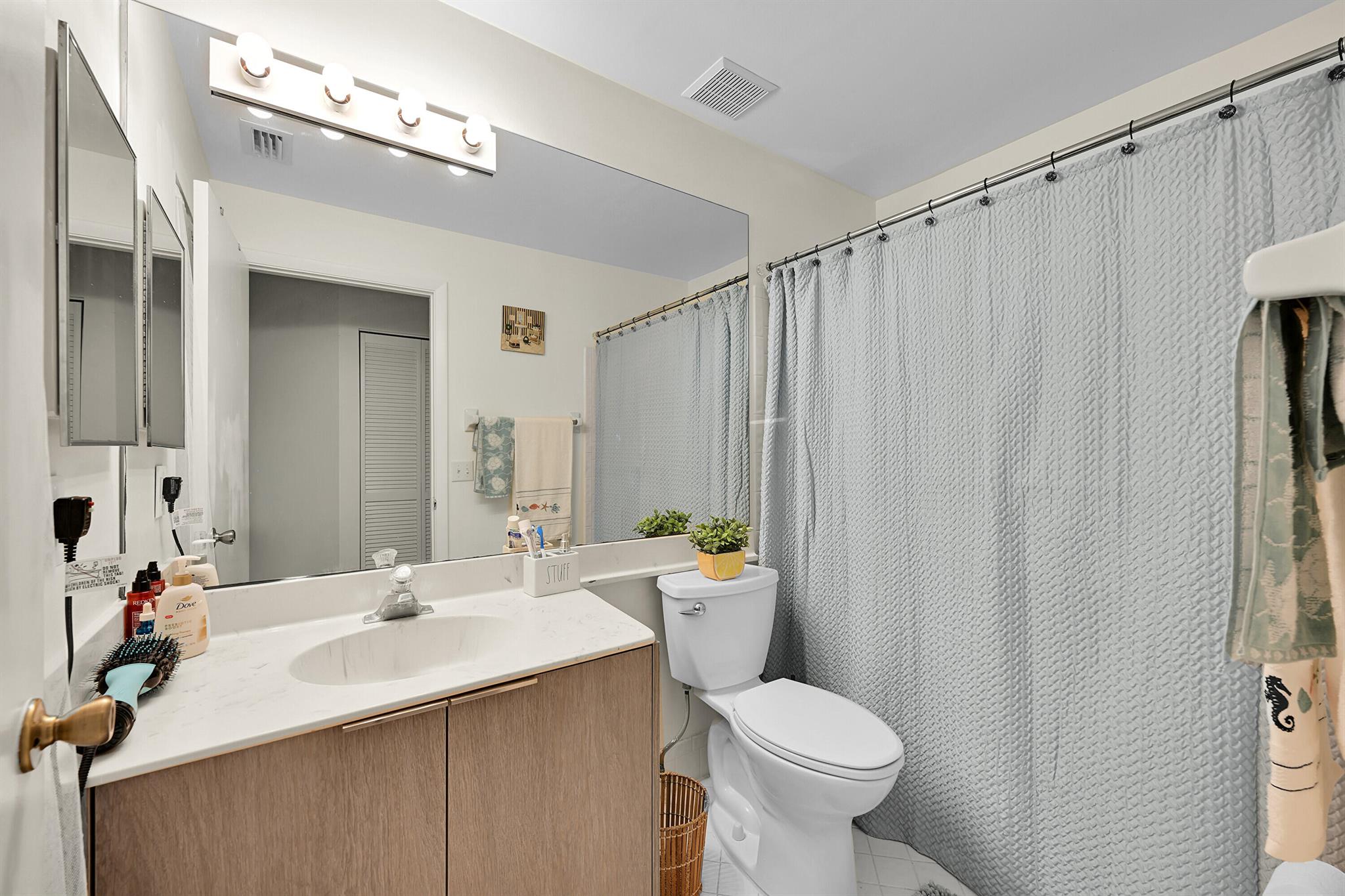 Platina/ Alexandra Villag - Residential