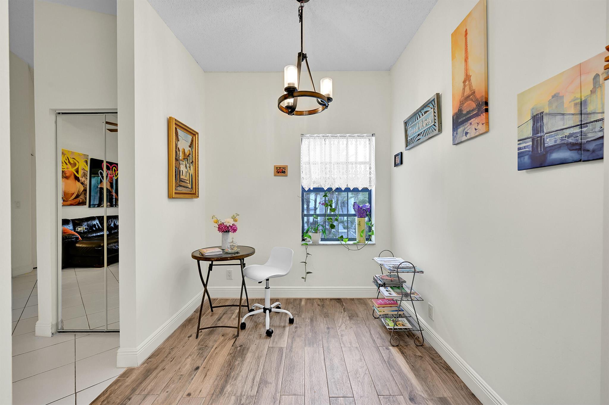 Platina/ Alexandra Villag - Residential