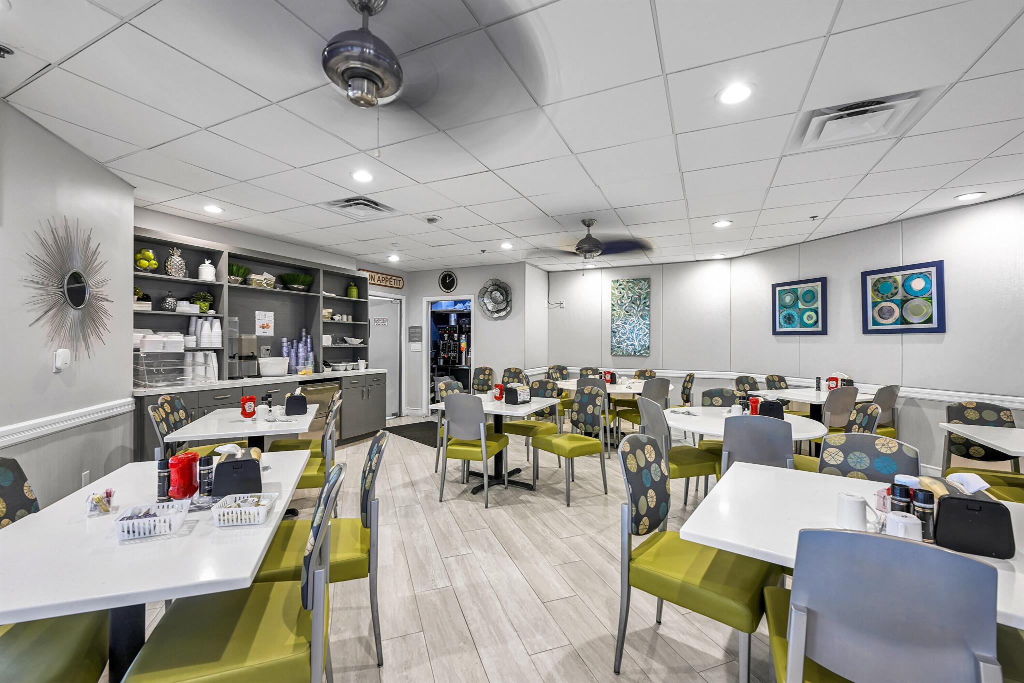 Platina/ Alexandra Villag - Residential