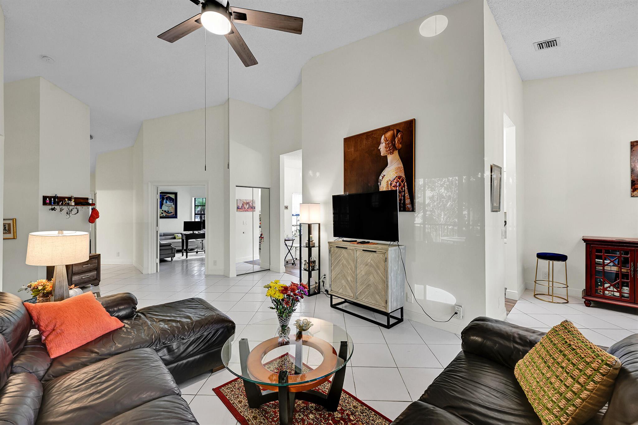 Platina/ Alexandra Villag - Residential