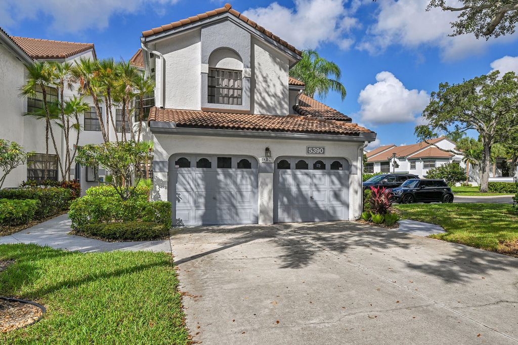 Photo of 5390 Venetia Court #H, Boynton Beach, FL 33437 (MLS # R11136657)