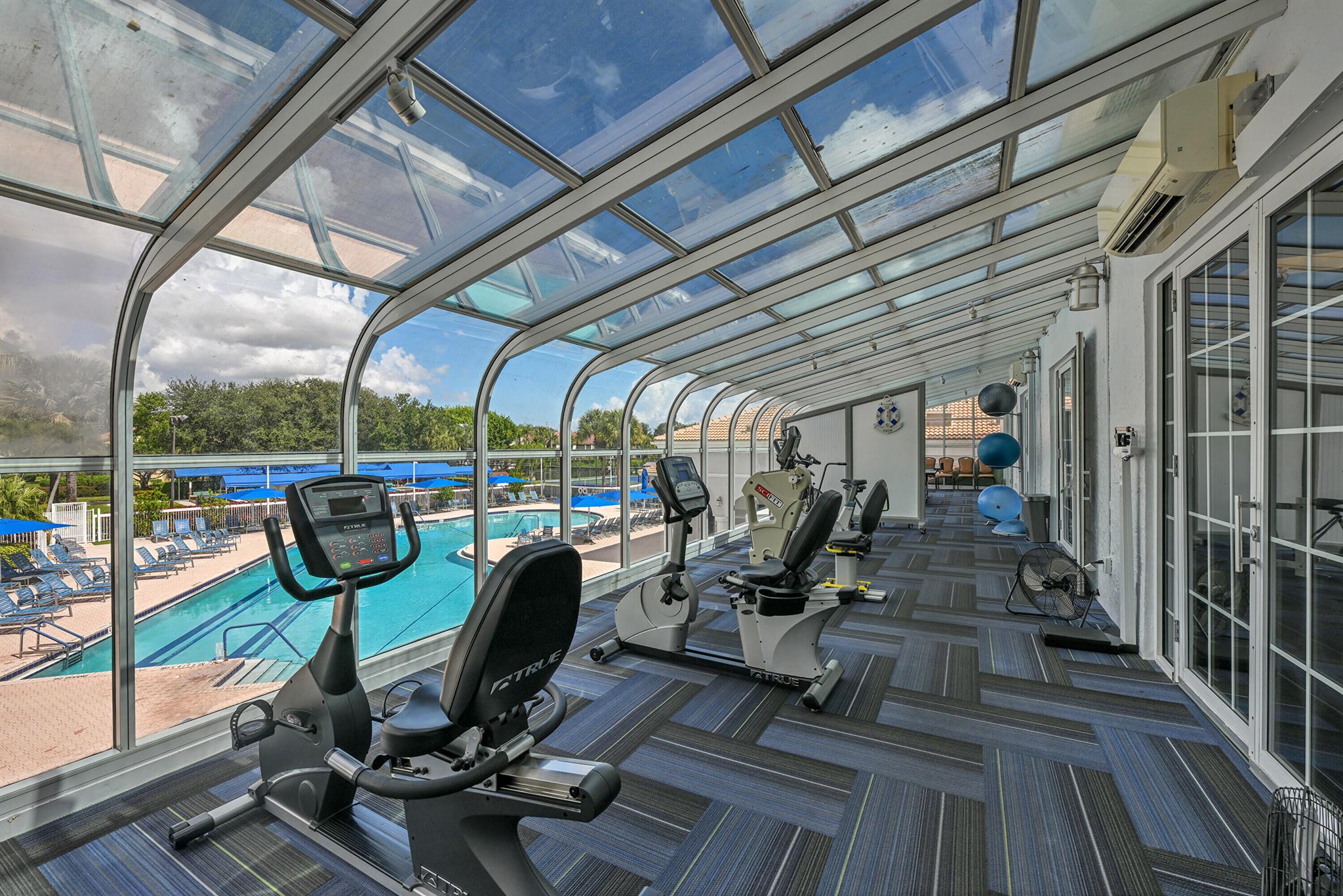 Platina/ Alexandra Villag - Residential