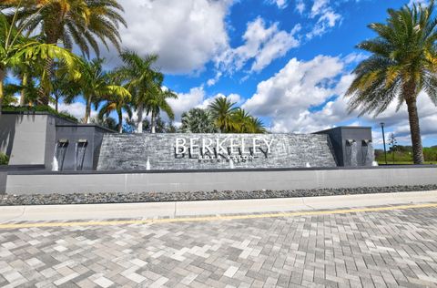 Tiny photo for 19886 Meadowside Ln, Boca Raton, FL 33498 (MLS # R11165030)