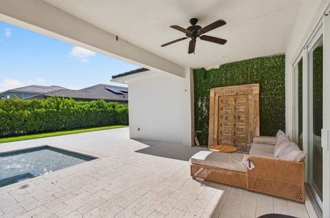 Tiny photo for 19886 Meadowside Ln, Boca Raton, FL 33498 (MLS # R11165030)