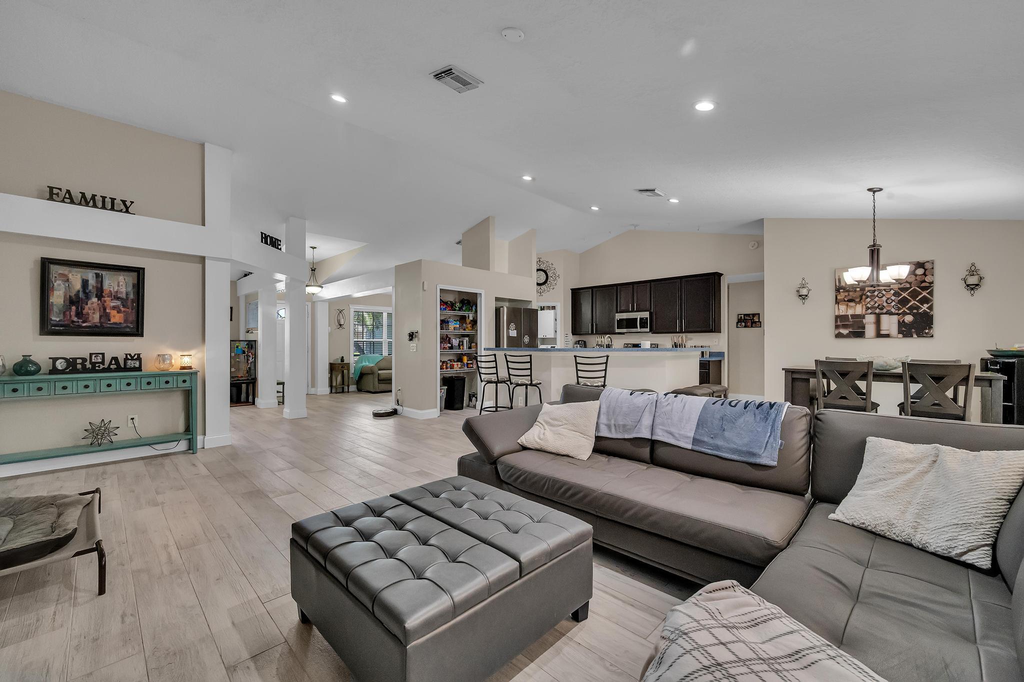 PORT ST LUCIE SECTION  31 - Residential