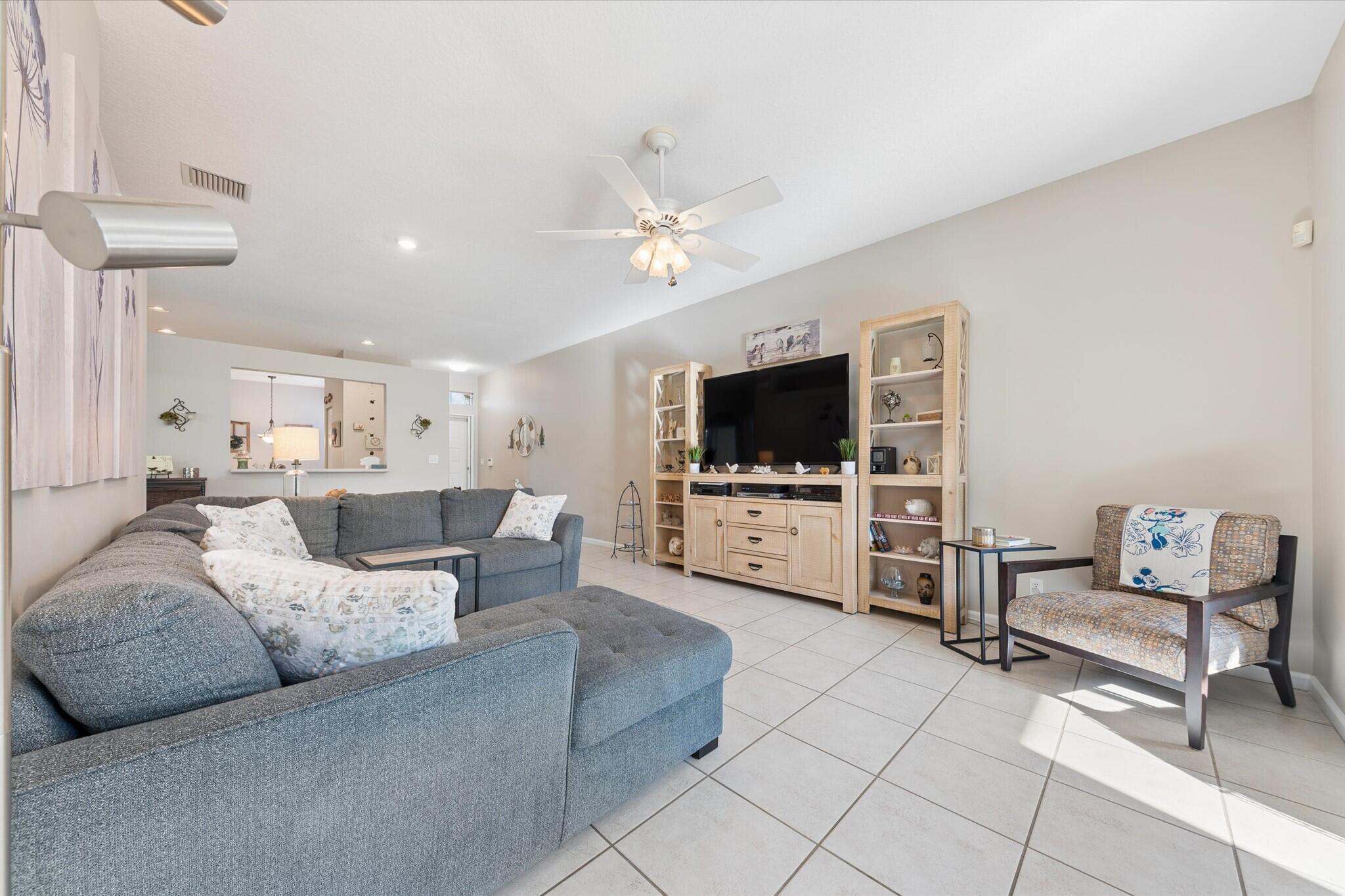 MAJESTIC ISLES 3 - Residential