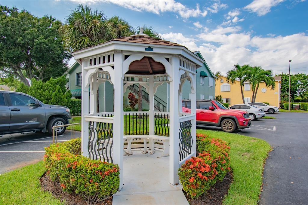 WATERSIDE VILLAGE - Residential