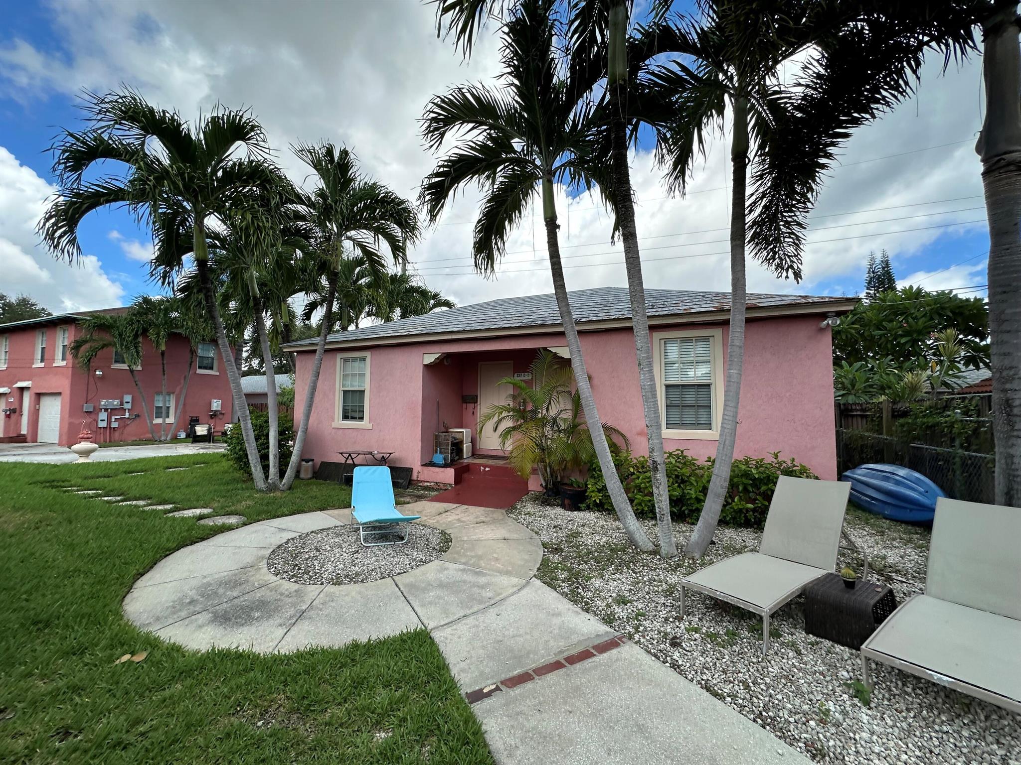 Charming 1 bedroom/1bath apartment located on the ground floor with large open patio and common outdoor sitting area. Rent includes water and access to coin laundry shared with other tenants. Located on one of Lake Park's premier streets and a few blocks from the Intracoastal Waterway. First, last, security, sufficient income, and good credit.