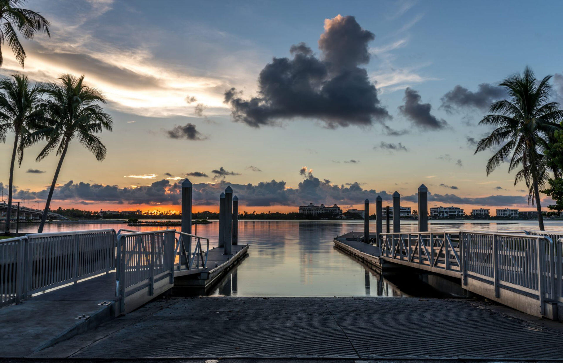 LAKE WORTH TOWN OF - Land