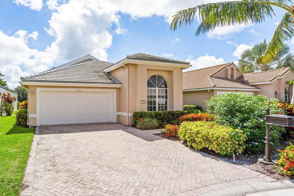 Photo of 11614 CREEKSIDE Drive, Boynton Beach, FL 33437 (MLS # B26092198)