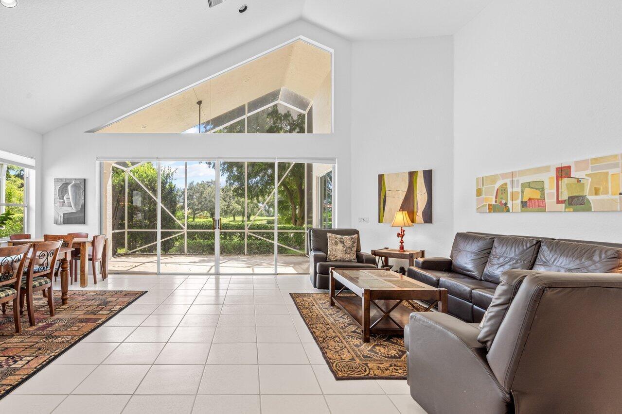 11614 CREEKSIDE Drive