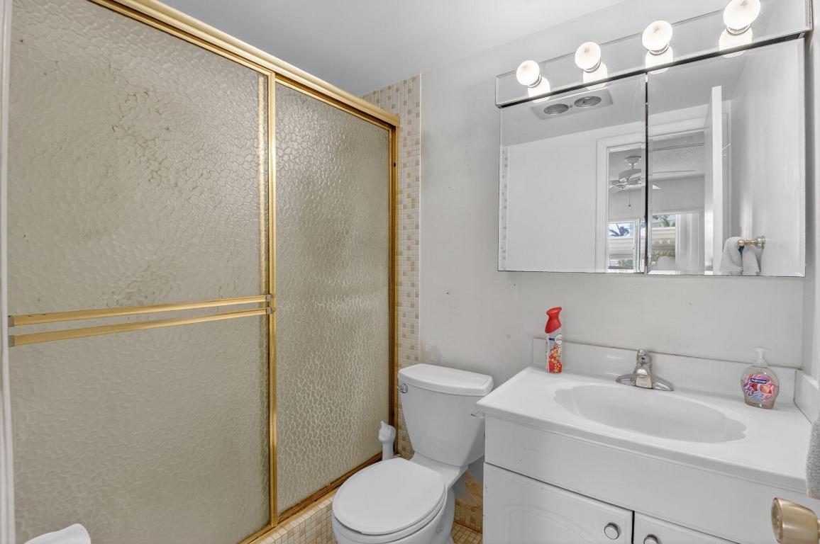 PENTHOUSE HIGHLANDS CONDO - Residential