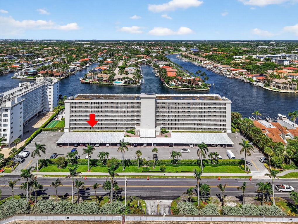 PENTHOUSE HIGHLANDS CONDO - Residential