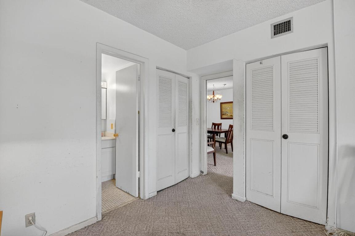 PENTHOUSE HIGHLANDS CONDO - Residential