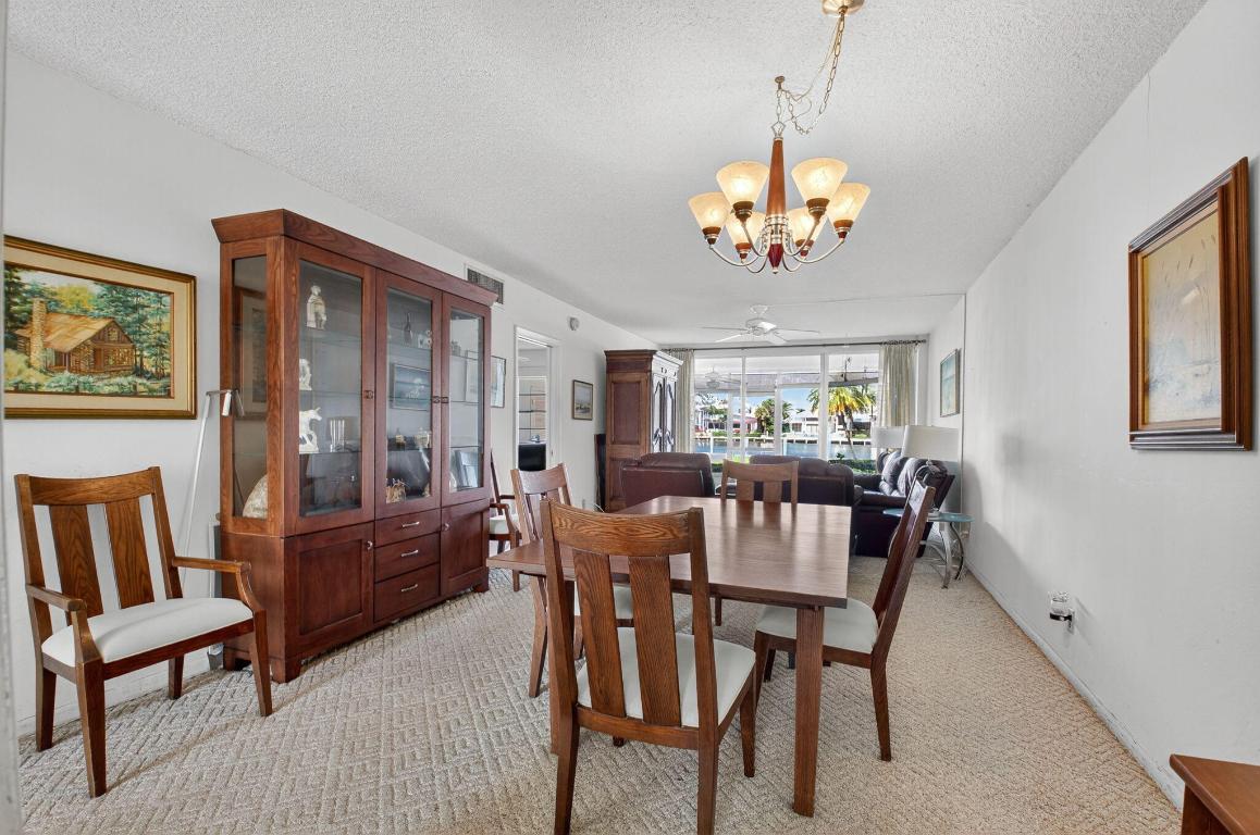 PENTHOUSE HIGHLANDS CONDO - Residential