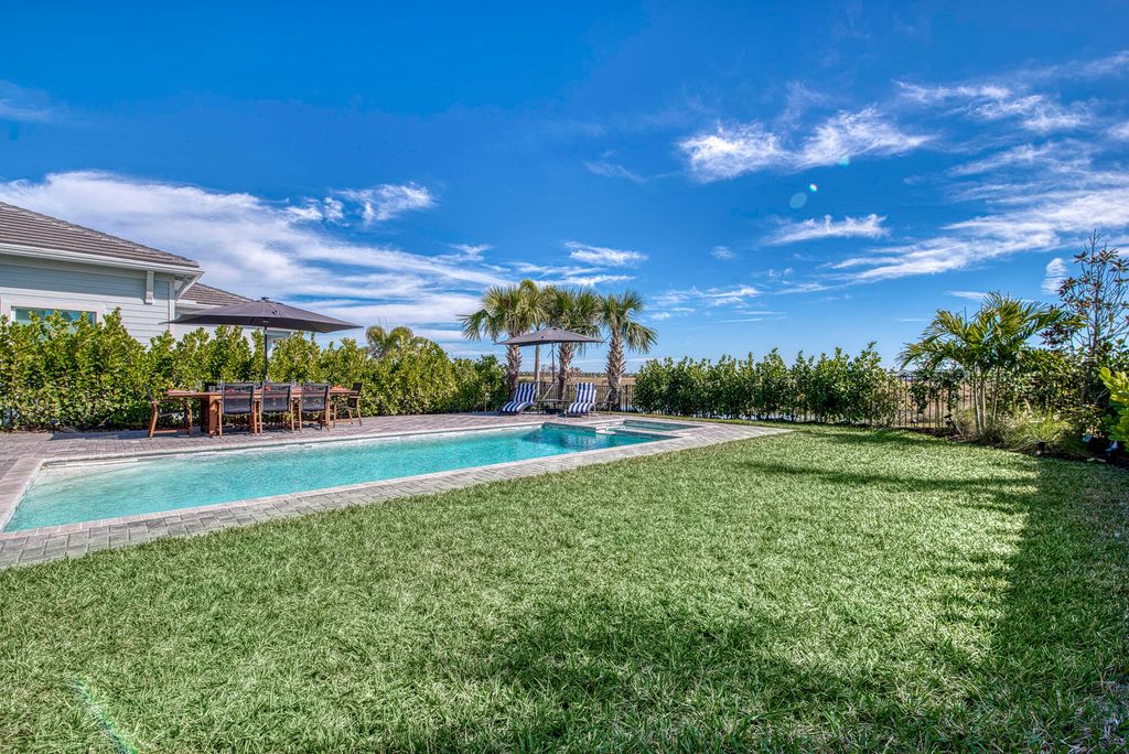 Photo of 12644 Nautilus Circle, Palm Beach Gardens, FL 33412 (MLS # R11057716)