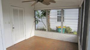 LAKE WORTH TOWN OF - Residential Income