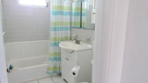 LAKE WORTH TOWN OF - Residential Income