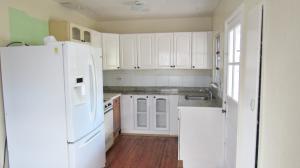 LAKE WORTH TOWN OF - Residential Income