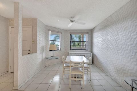 Condominium in Tamarac FL 7462 Fairfax Drive Dr 5.jpg