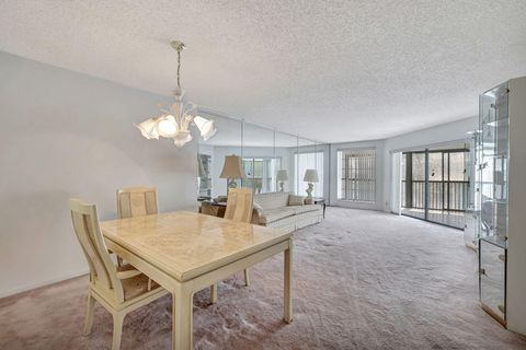 Condominium in Tamarac FL 7462 Fairfax Drive Dr 12.jpg