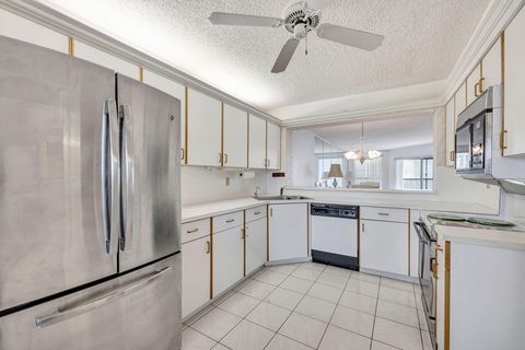 Condominium in Tamarac FL 7462 Fairfax Drive Dr 10.jpg