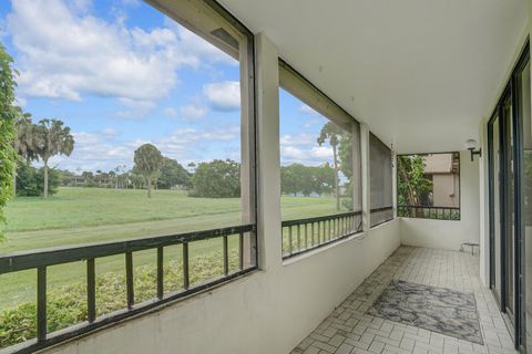 A home in Lake Worth