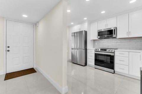 Tiny photo for 7320 Amberly Lane #208, Delray Beach, FL 33446 (MLS # B26089119)
