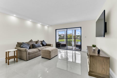 Tiny photo for 7320 Amberly Lane #208, Delray Beach, FL 33446 (MLS # B26089119)