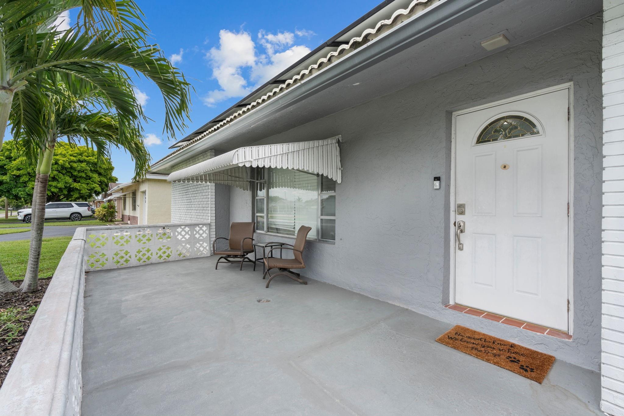 7105 NW 98th Ter