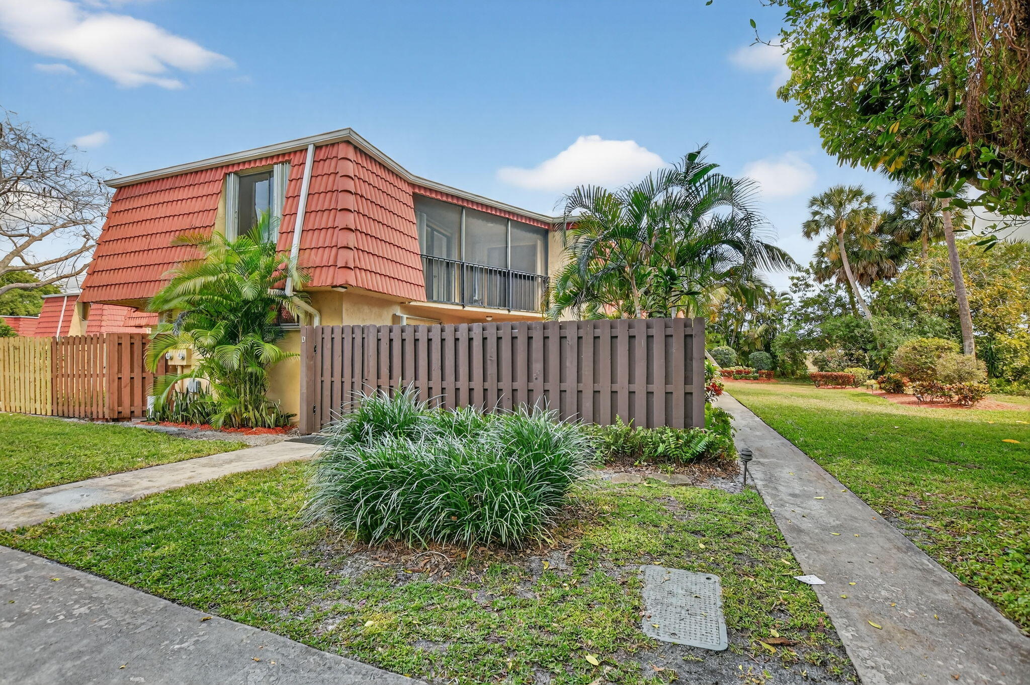 22958 Oxford Place D, Boca Raton, FL, 33433/$385,000 2 22958 Oxford Place D