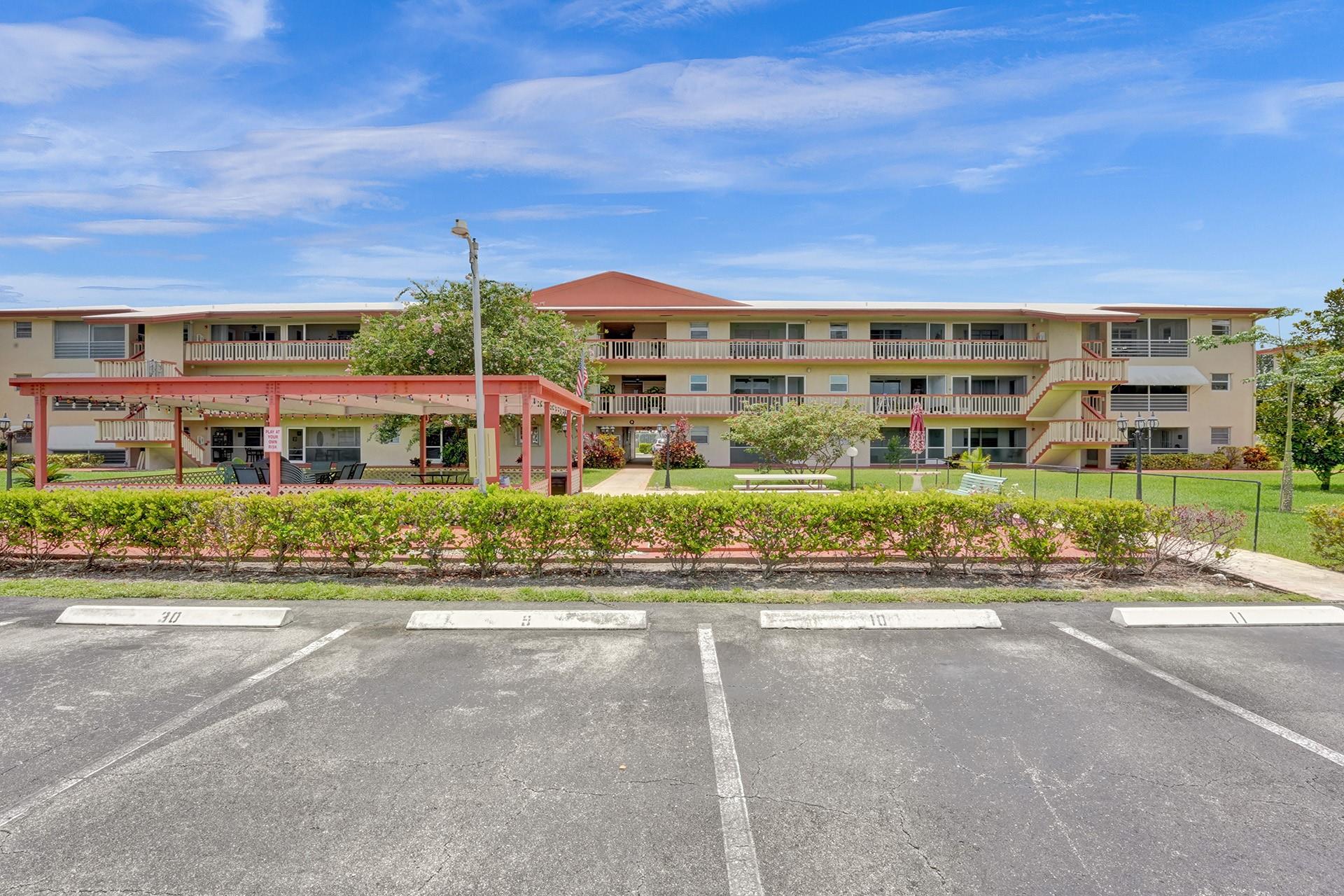 Beverly Hills Condominium - Residential