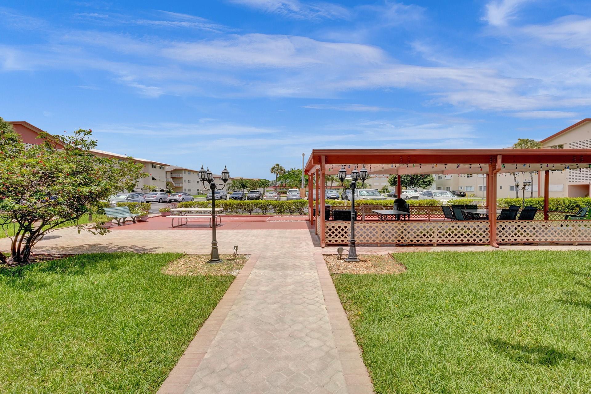 Beverly Hills Condominium - Residential