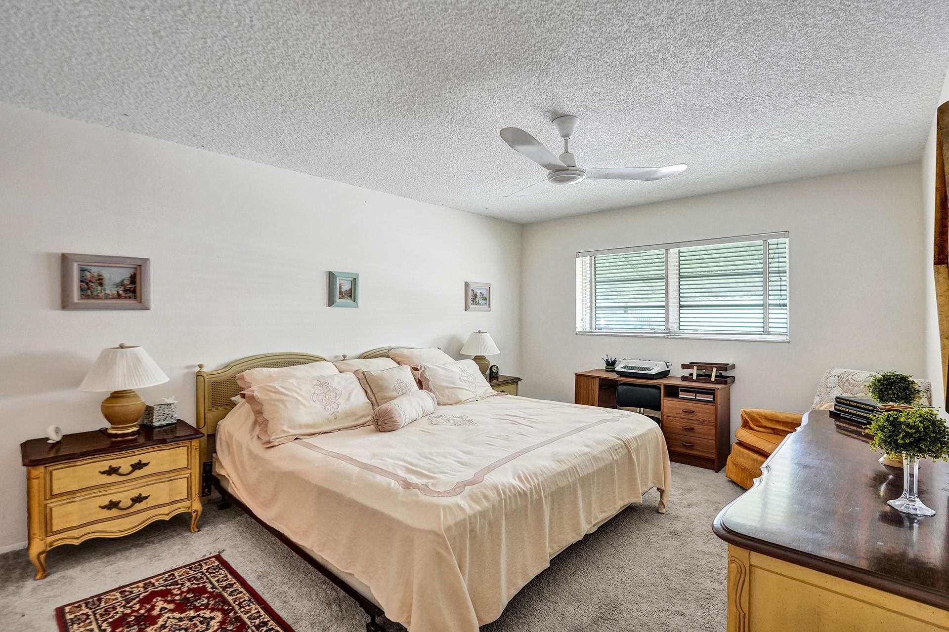 Beverly Hills Condominium - Residential