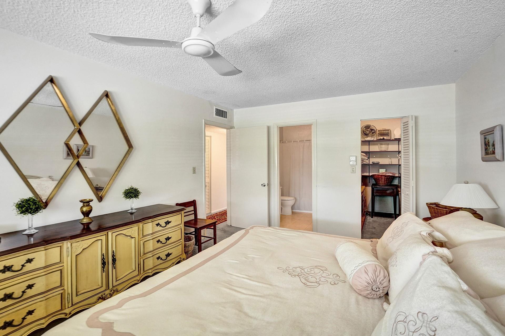 Beverly Hills Condominium - Residential
