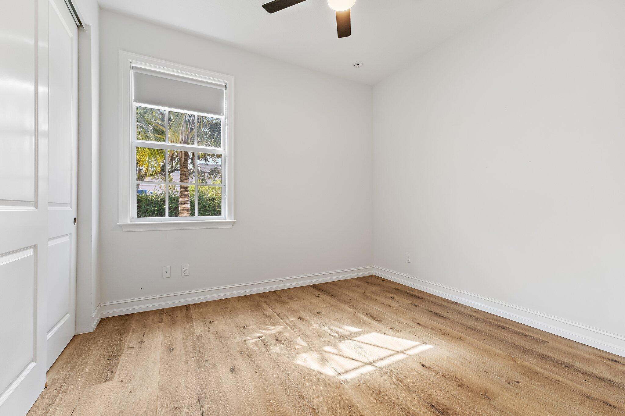 CINQUEZ PARK - Residential