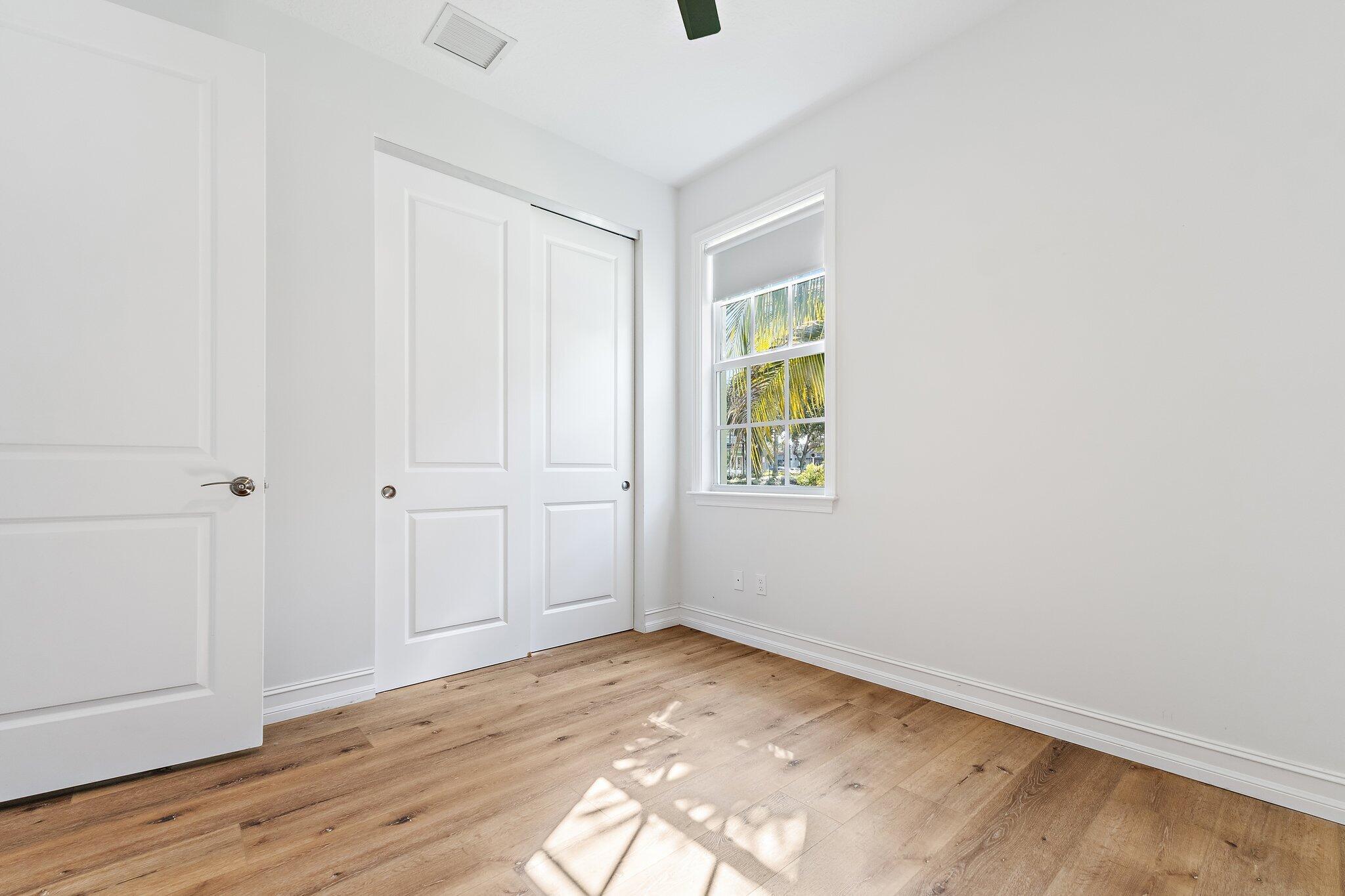 CINQUEZ PARK - Residential