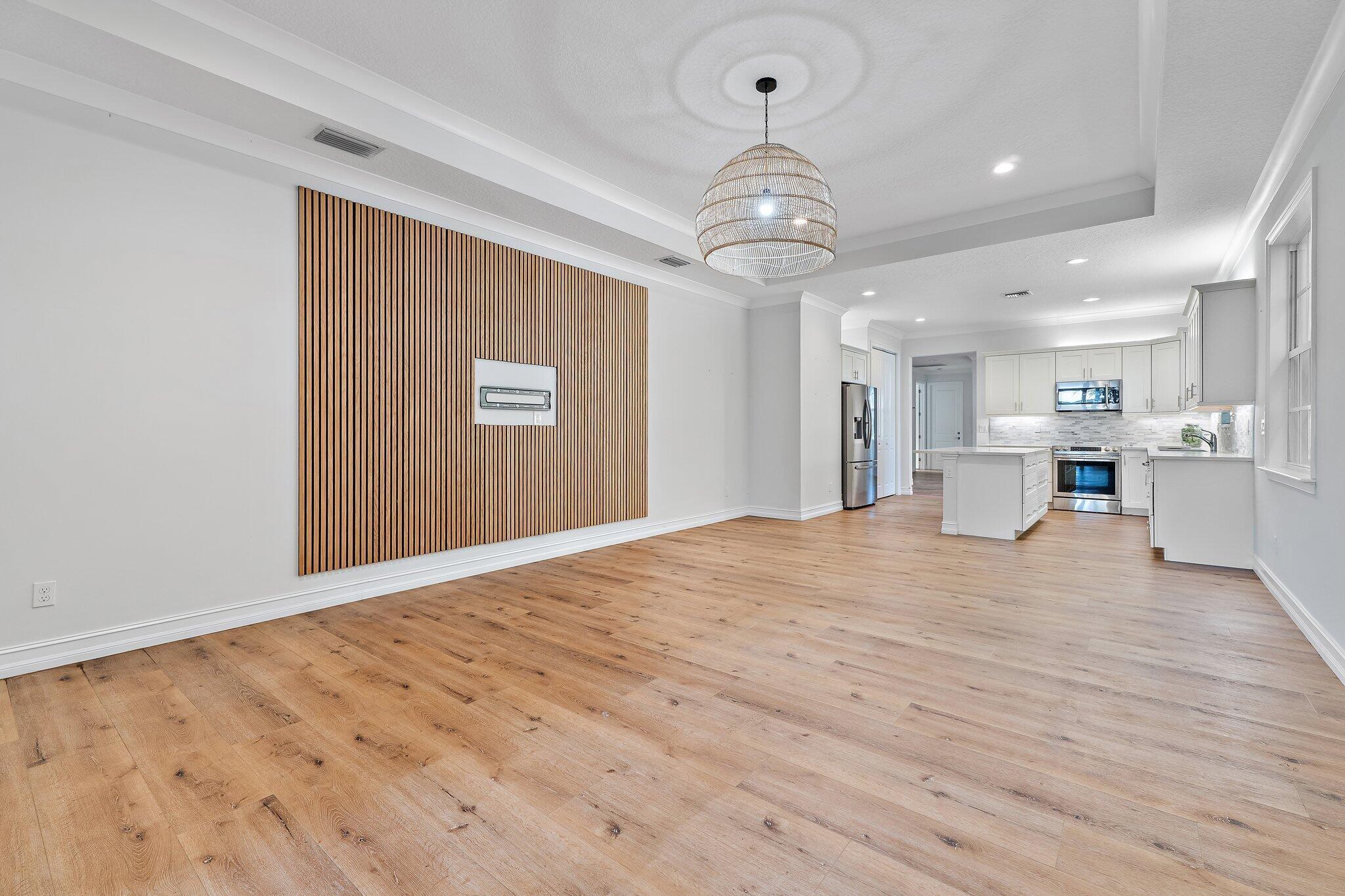 CINQUEZ PARK - Residential