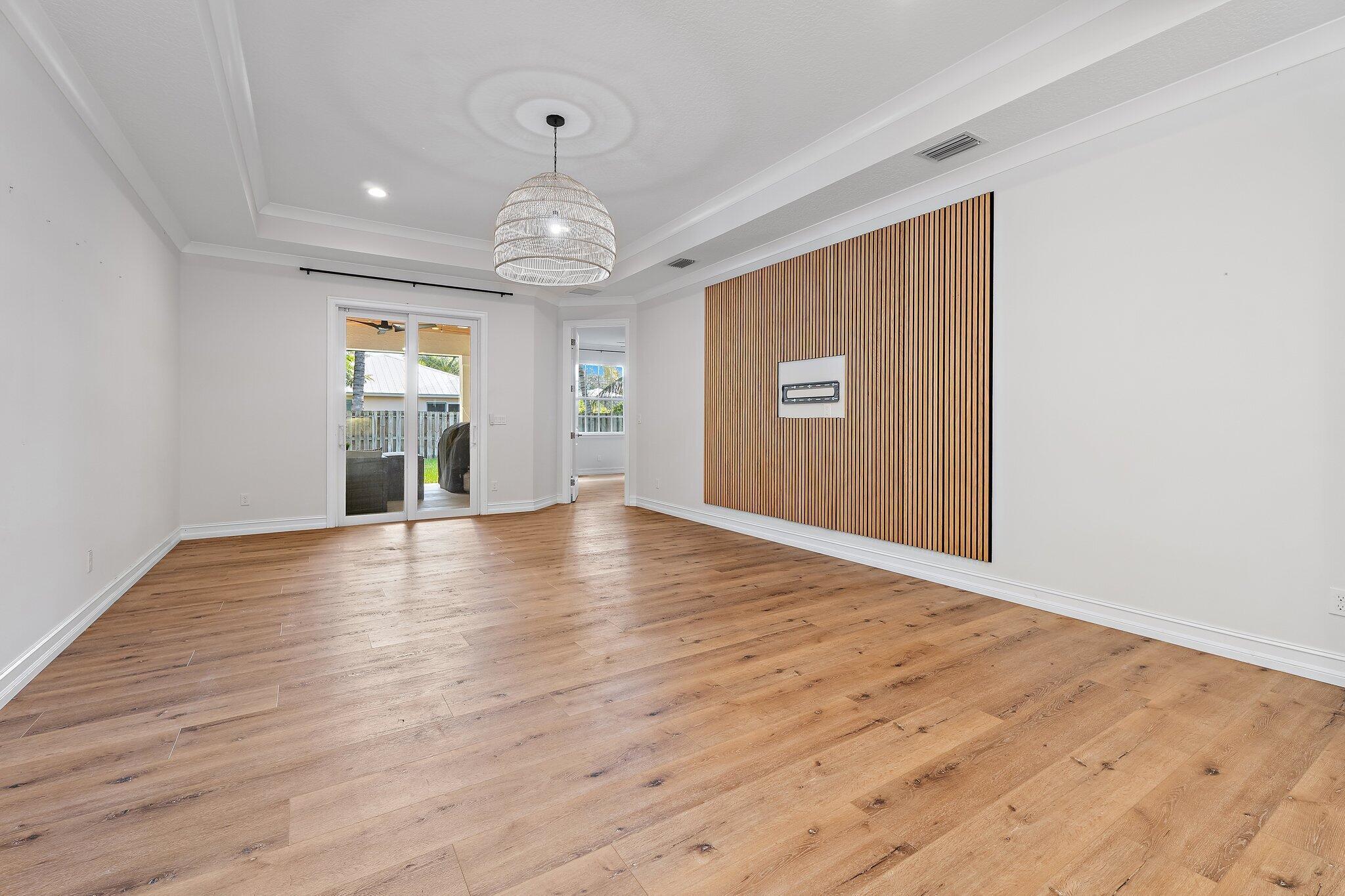 CINQUEZ PARK - Residential