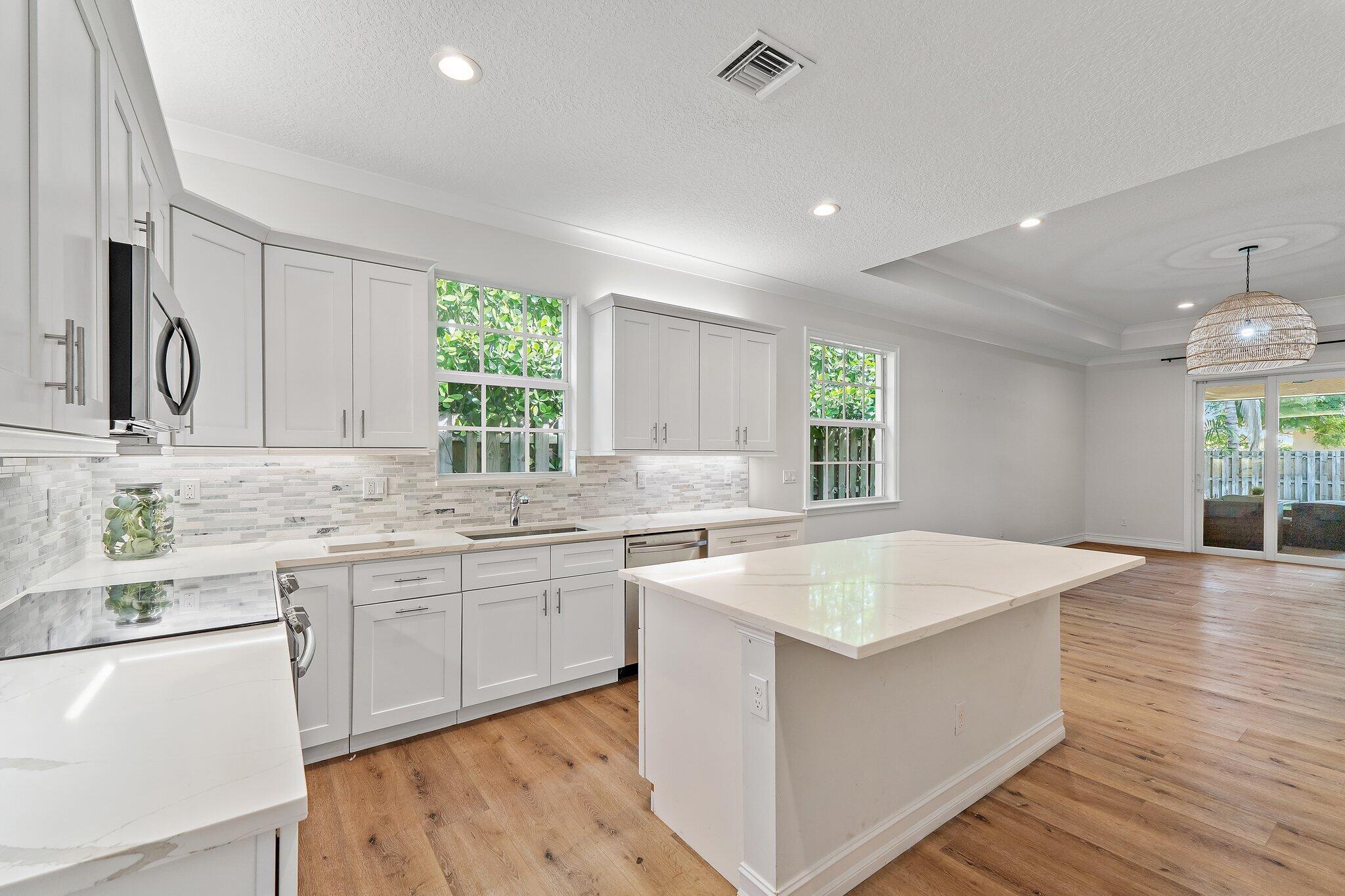 CINQUEZ PARK - Residential