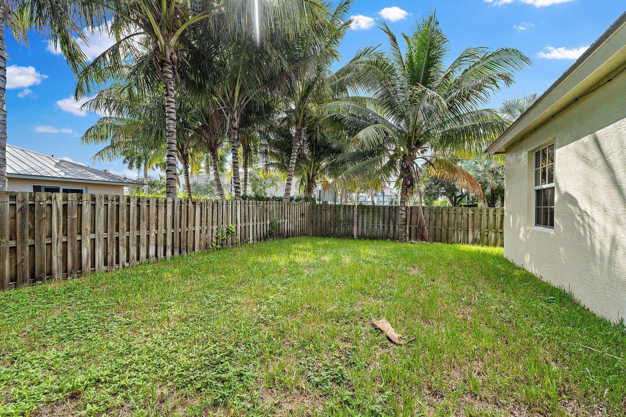 CINQUEZ PARK - Residential