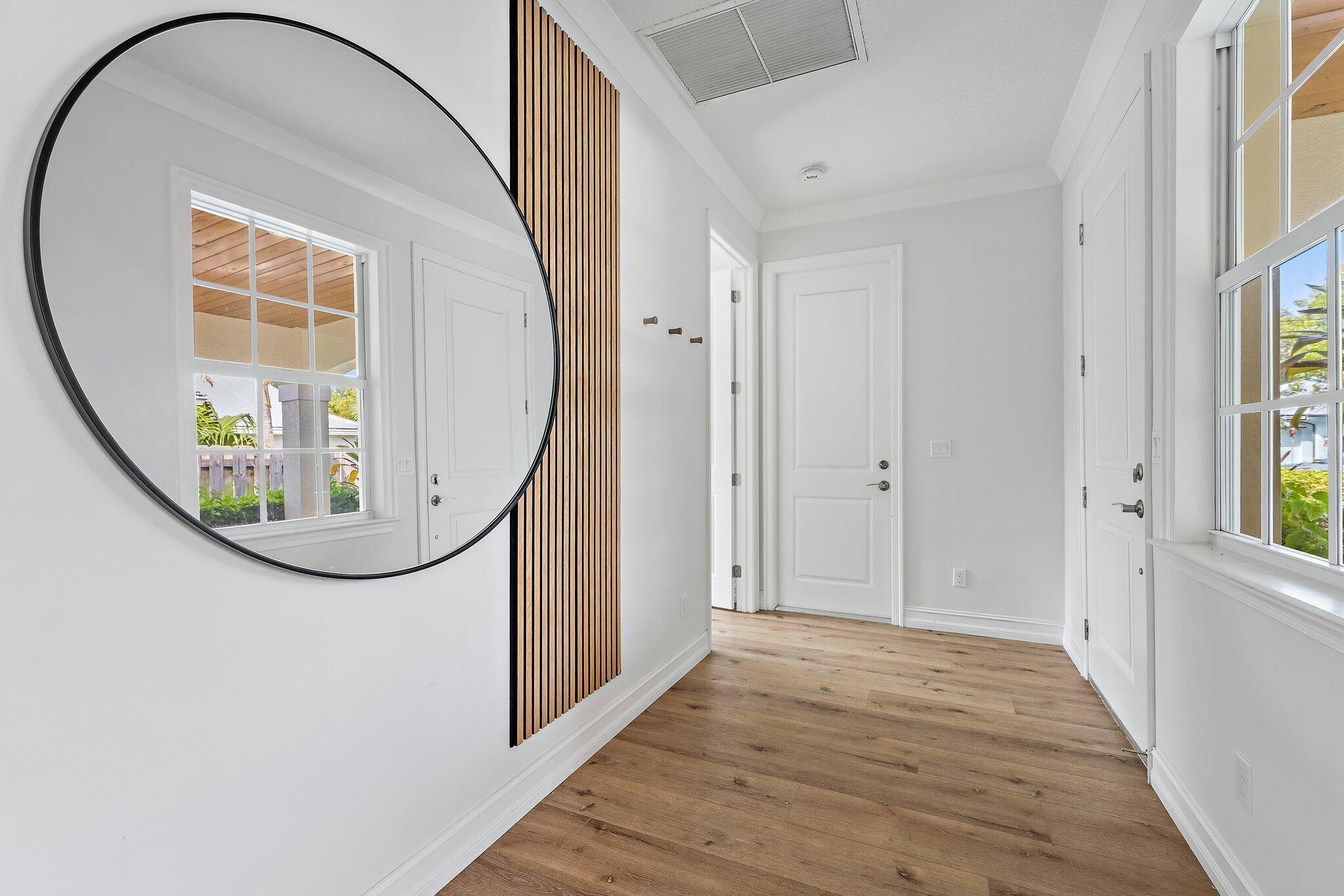 17564 Cinquez Park Road W