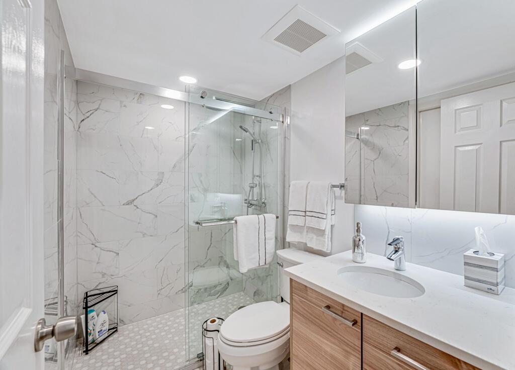 SOUTHGATE CONDO - Residential