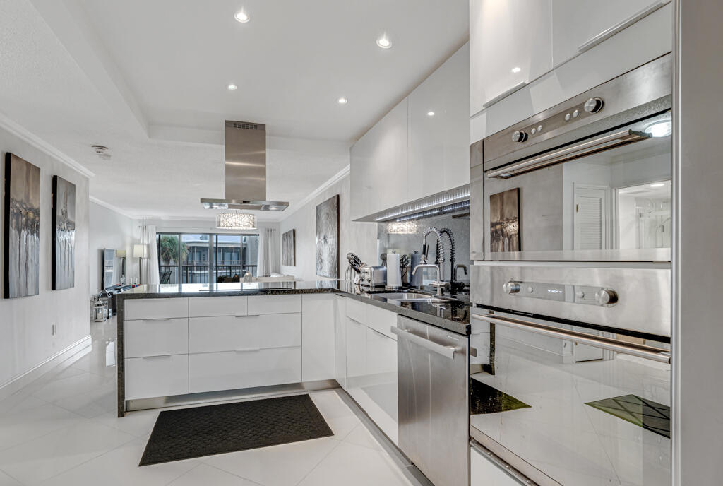 3605 S Ocean Boulevard 312